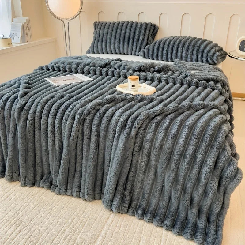 All-Season Gift，Luxurious Faux Rabbit Fur Throw Blanket, Flannel Fabric-Soft, Warm&Cozy for Couch, Bed, and Travel-Versatile.